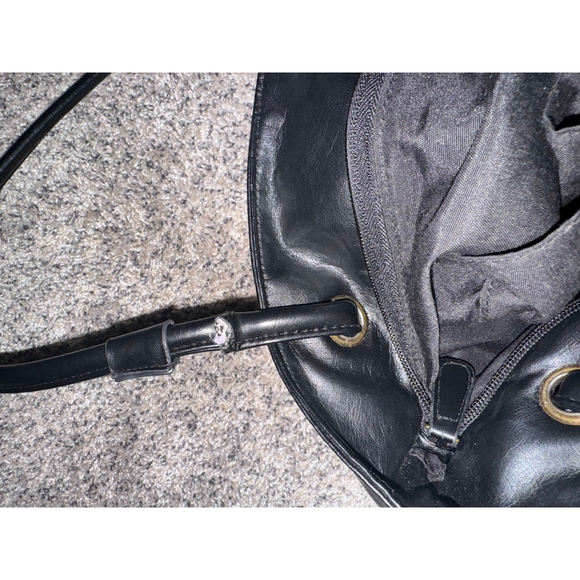 Women's American Eagle Black Red One Size Faux Leather Tote Bag - Picture 9 of 13